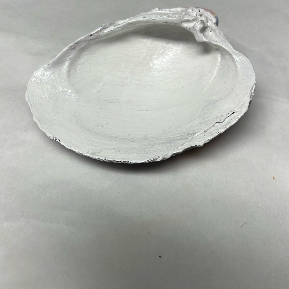 Hand Painted Decorative Shell - Picture 3 of 6